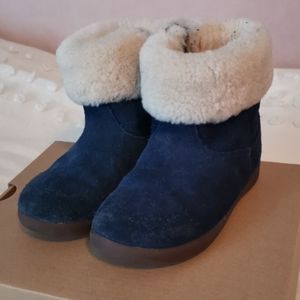 Ugg girl mini boots size 8